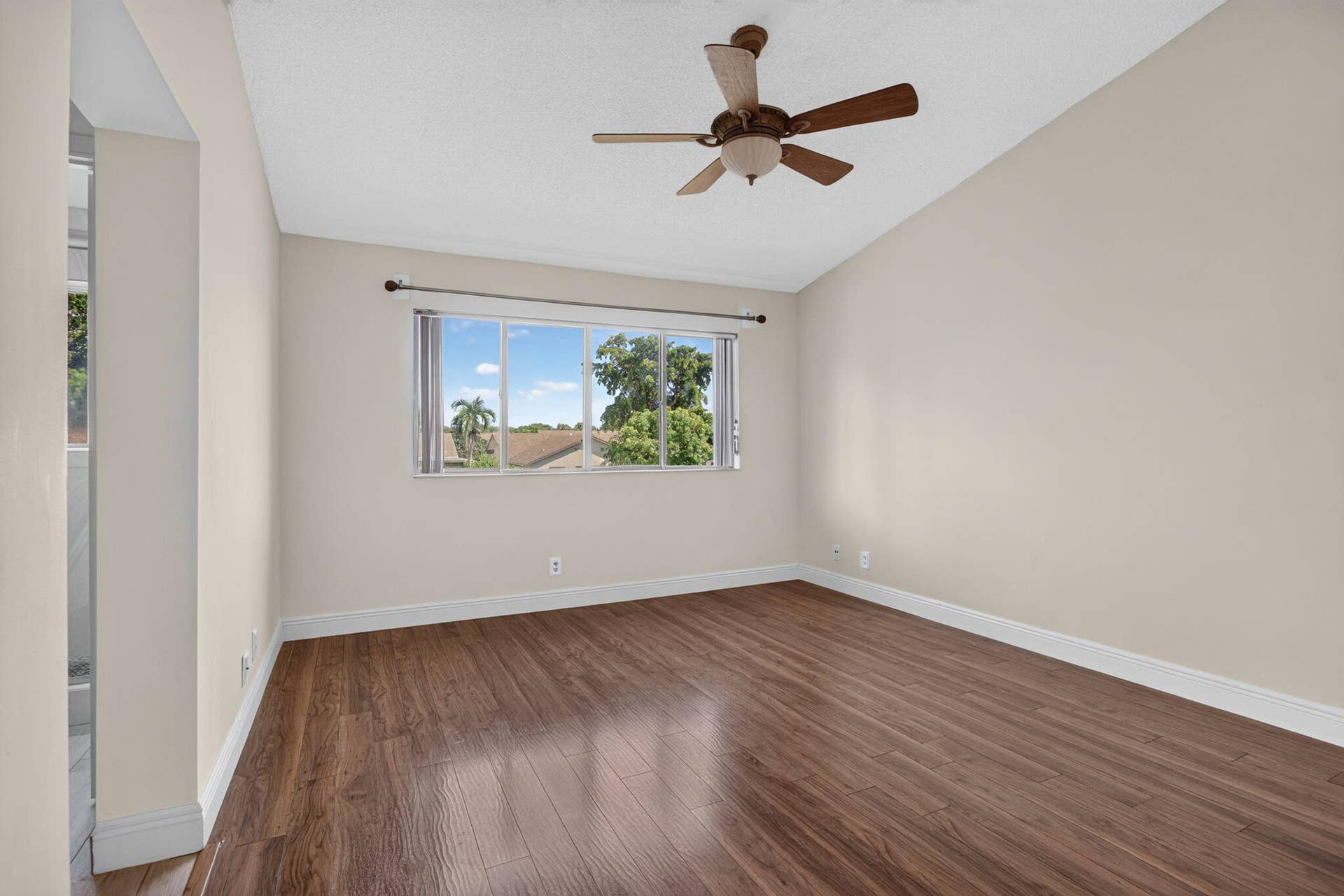 31-web-or-mls-1200-33