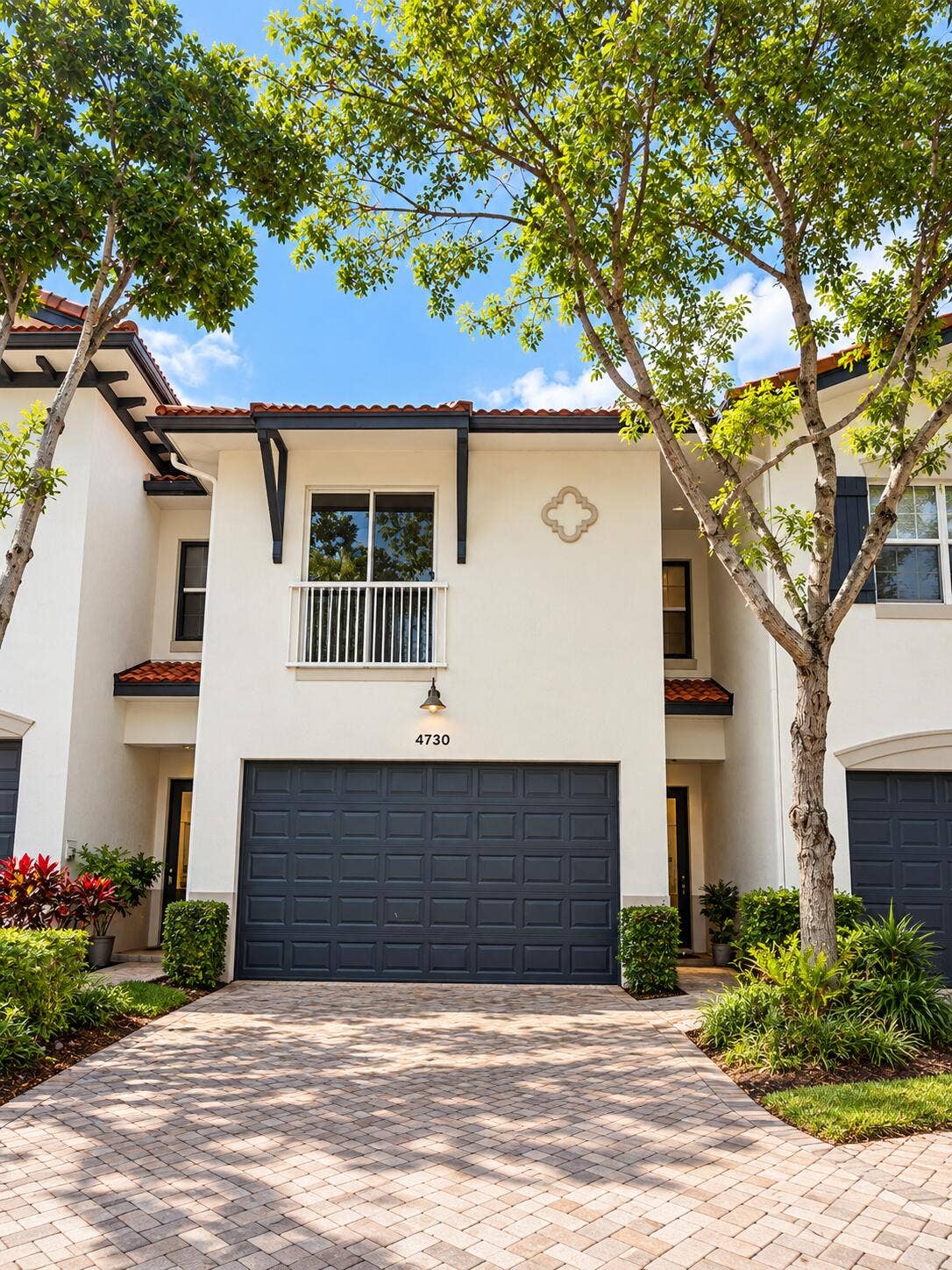 4730 S Prive Circle