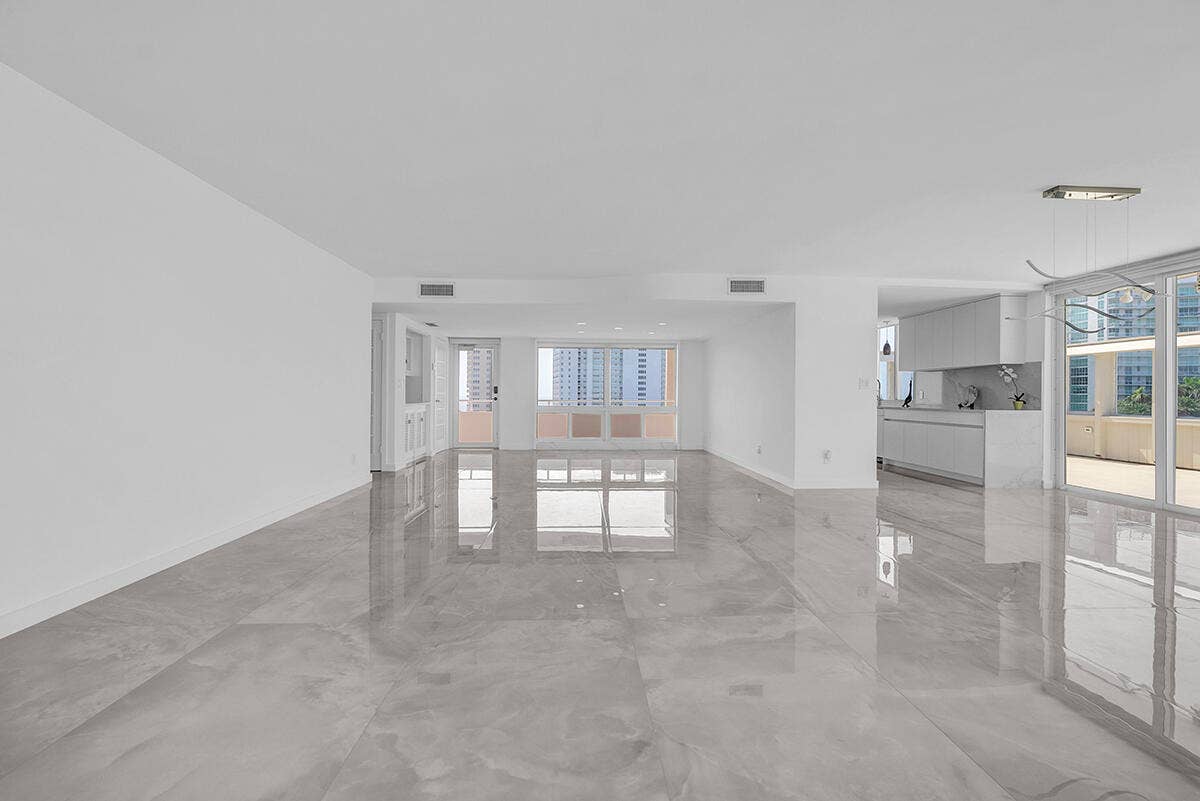 201 N Riverside Drive, #802, Pompano Beach, FL 33062 DSC08873