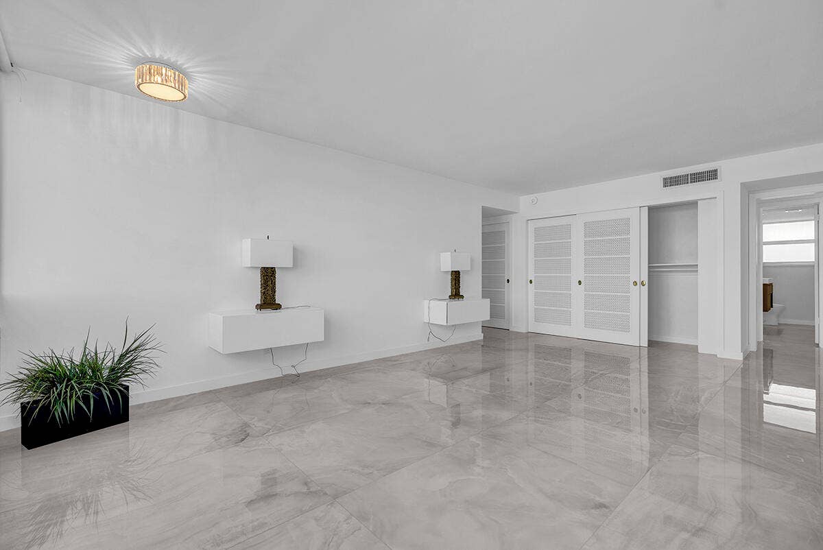 201 N Riverside Drive, #802, Pompano Beach, FL 33062 DSC08891