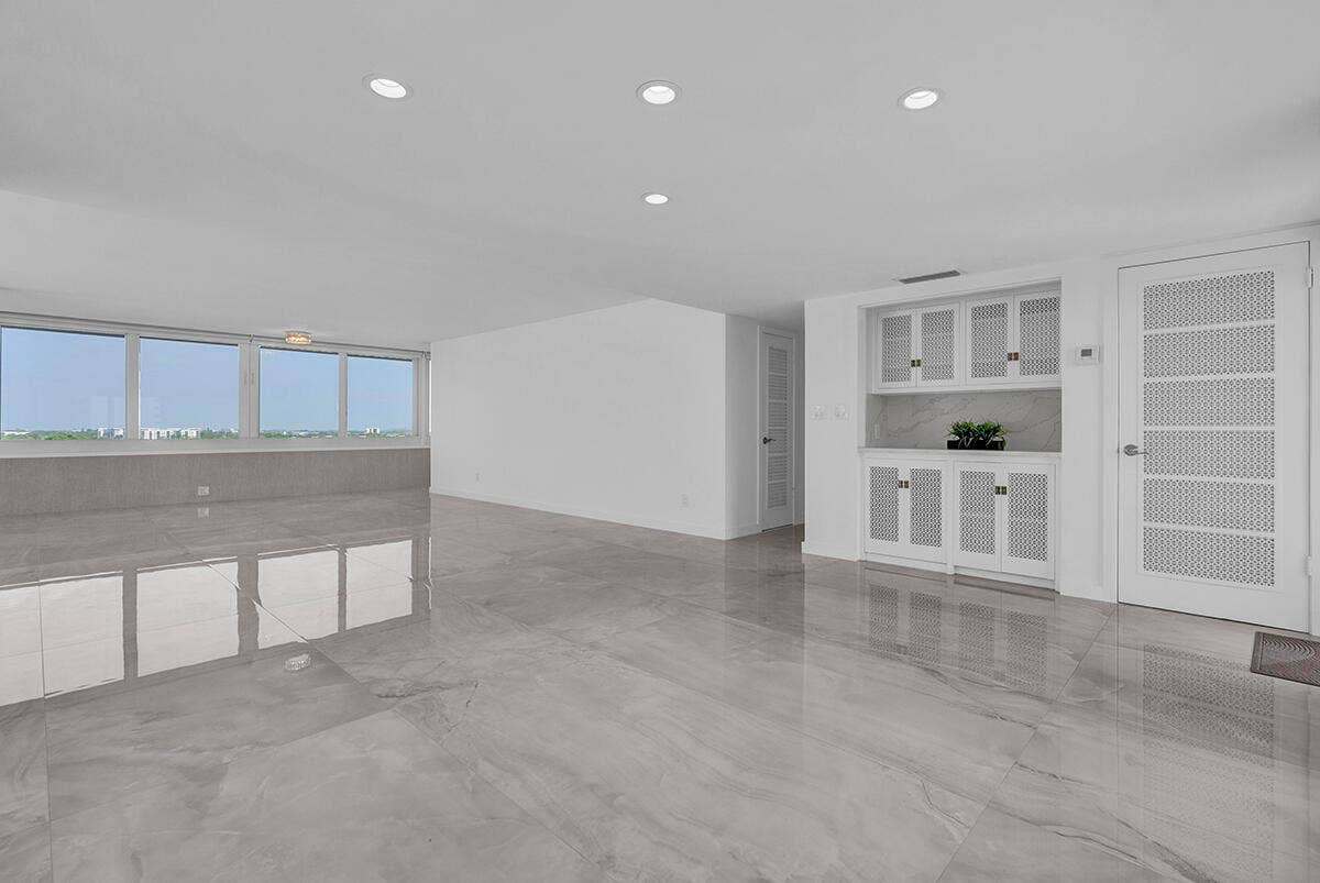 201 N Riverside Drive, #802, Pompano Beach, FL 33062 DSC08867
