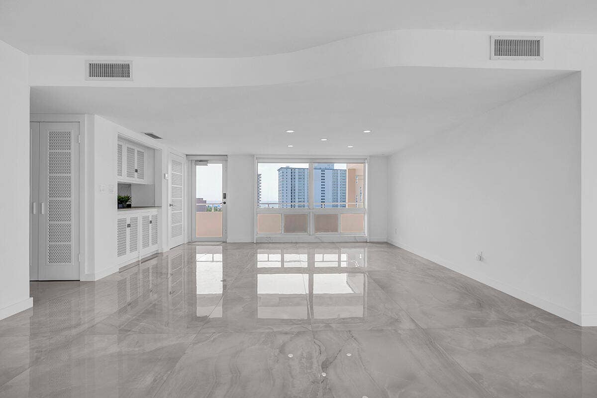 201 N Riverside Drive, #802, Pompano Beach, FL 33062 DSC08870