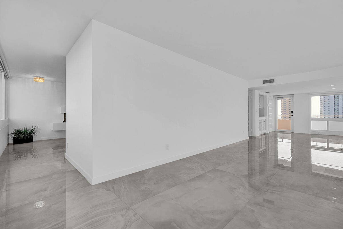 201 N Riverside Drive, #802, Pompano Beach, FL 33062 DSC08888