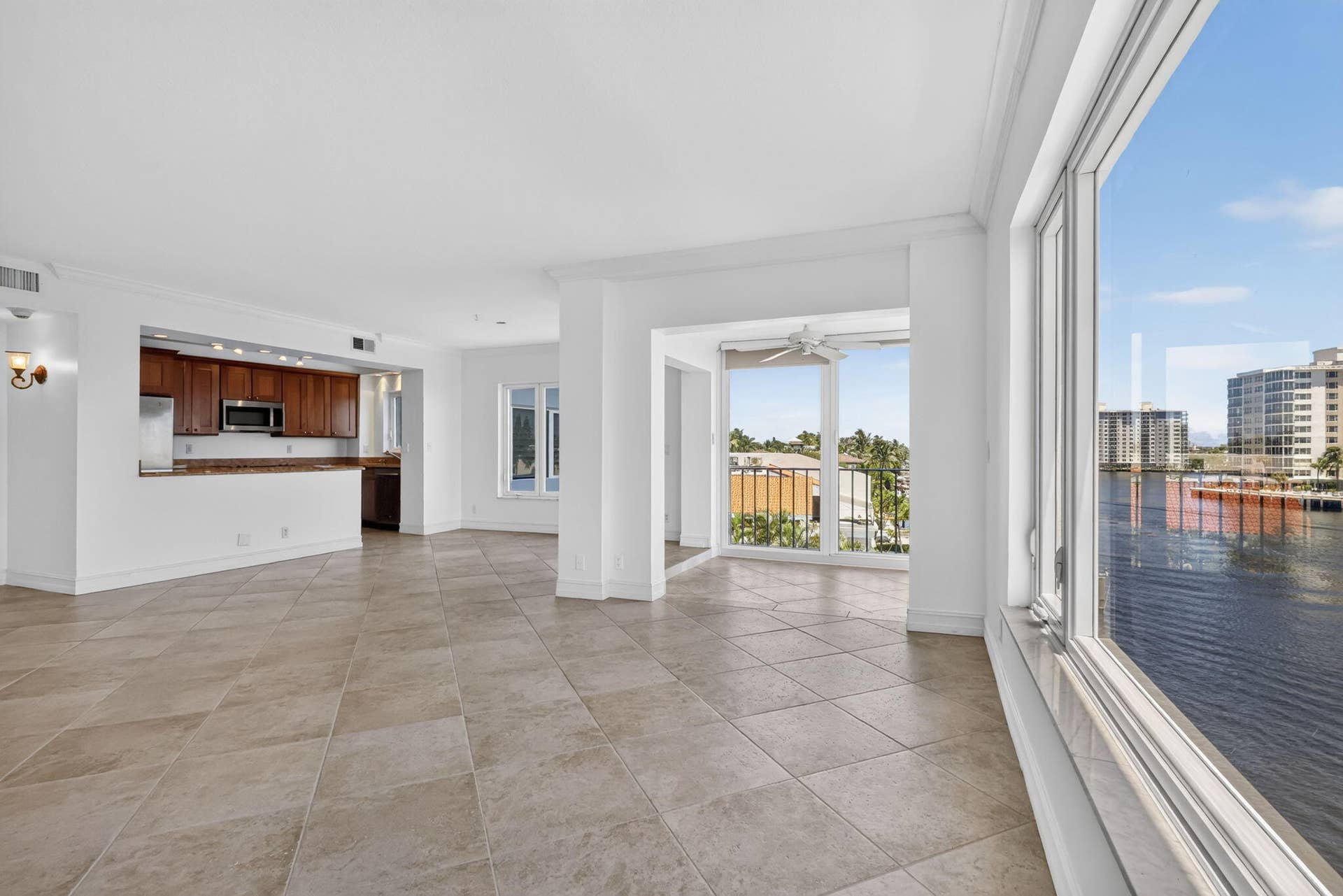 555 SE 6TH Avenue, #4F, Delray Beach, FL 33483 3-web-or-mls-_14A0225