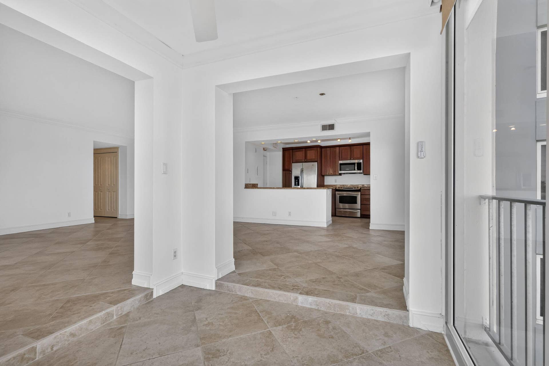 555 SE 6TH Avenue, #4F, Delray Beach, FL 33483 9-web-or-mls-_14A0255