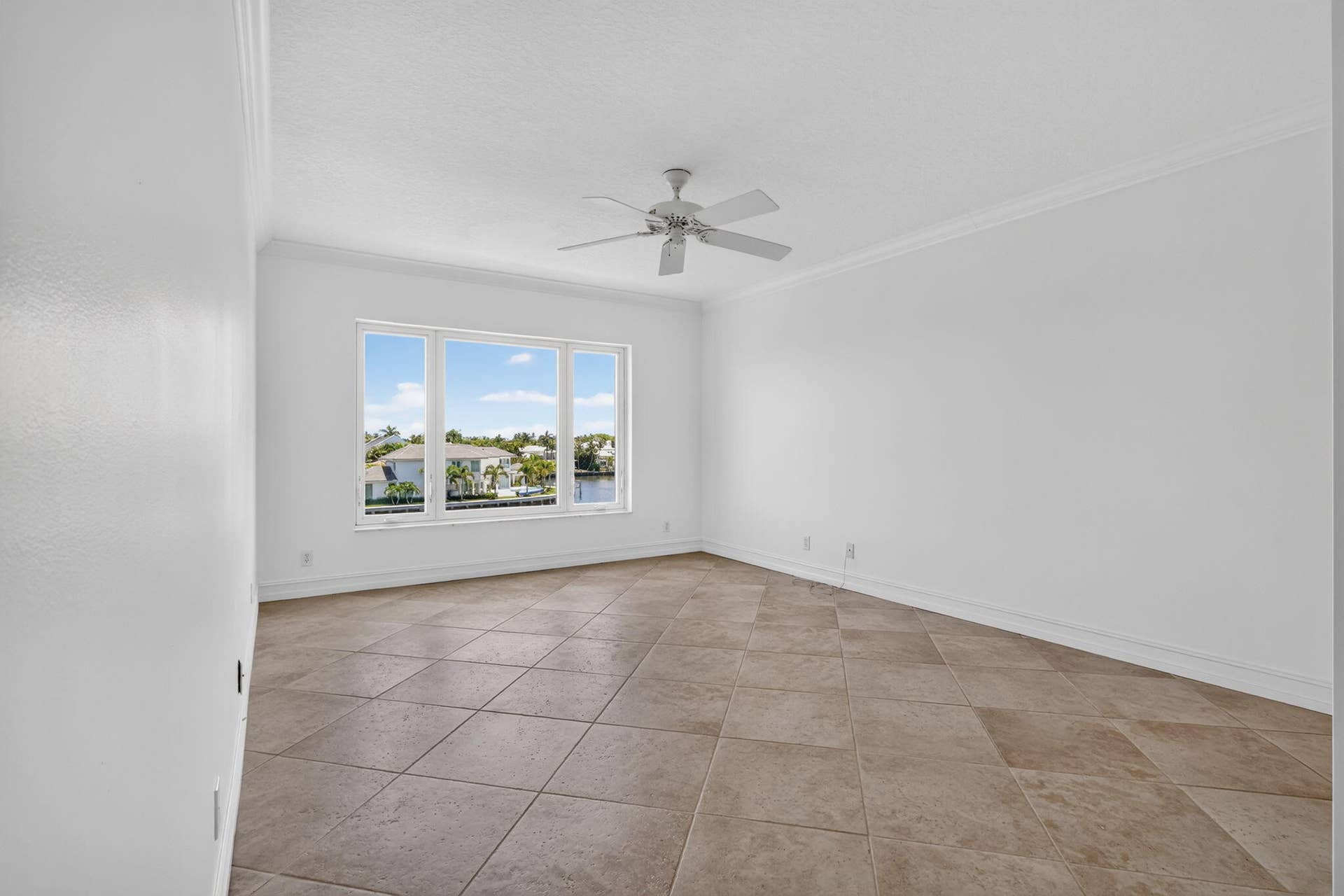 555 SE 6TH Avenue, #4F, Delray Beach, FL 33483 25-web-or-mls-_14A0335