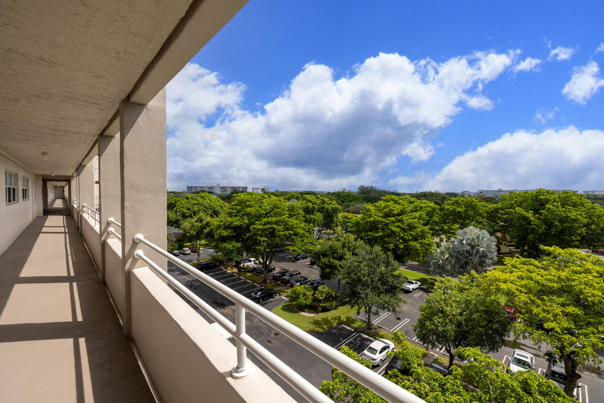 575 Oaks Lane, #708, Pompano Beach, FL 33069 575-Rx--3