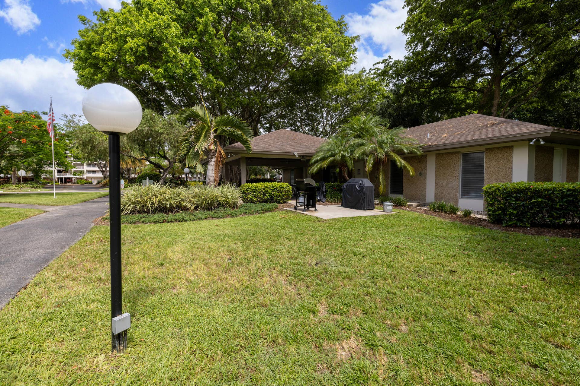 575 Oaks Lane, #708, Pompano Beach, FL 33069 575-Rx--10