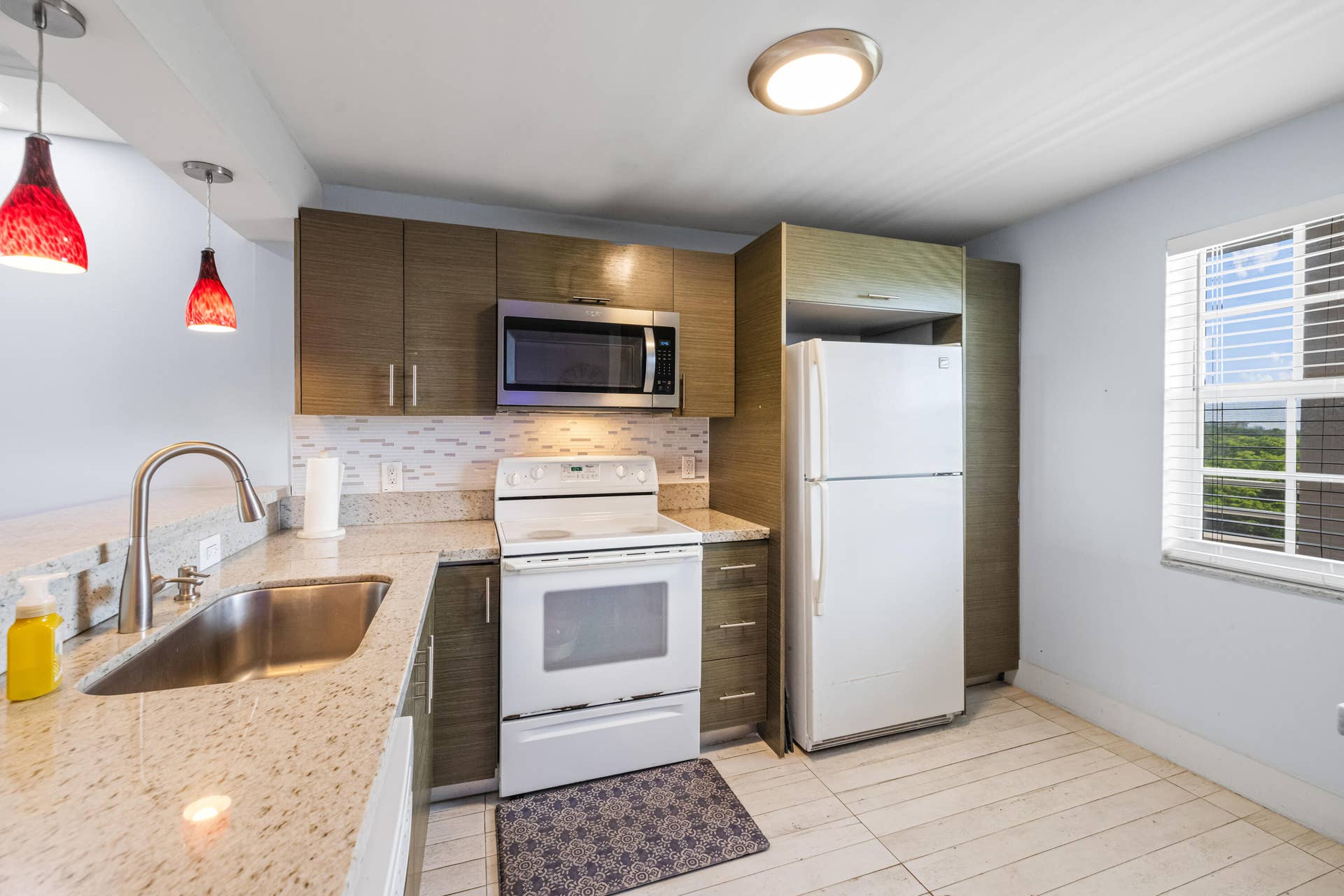 575 Oaks Lane, #708, Pompano Beach, FL 33069 575 R-5361