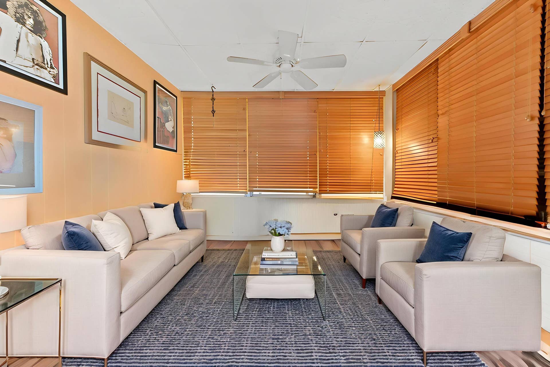 06-family-room-01_decl_VS