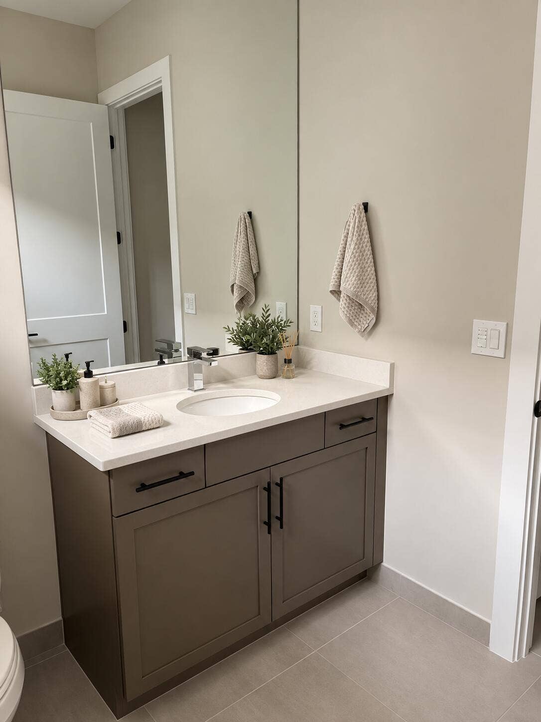 9215 CORAL ISLES Circle, Palm Beach Gardens, FL 33412 35_beyc6ac7e7db02943