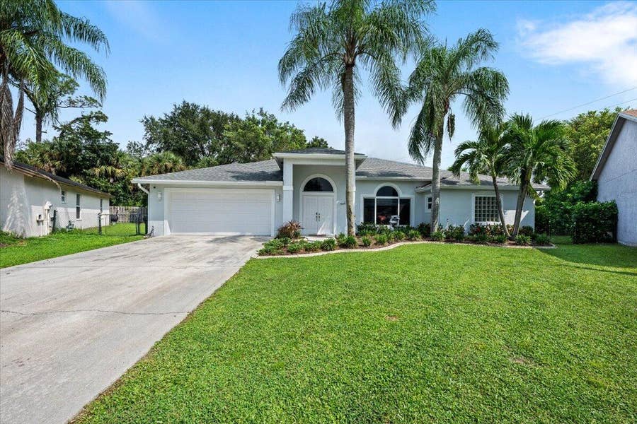 Property photo for 264 MALIBU Circle, Greenacres, FL
