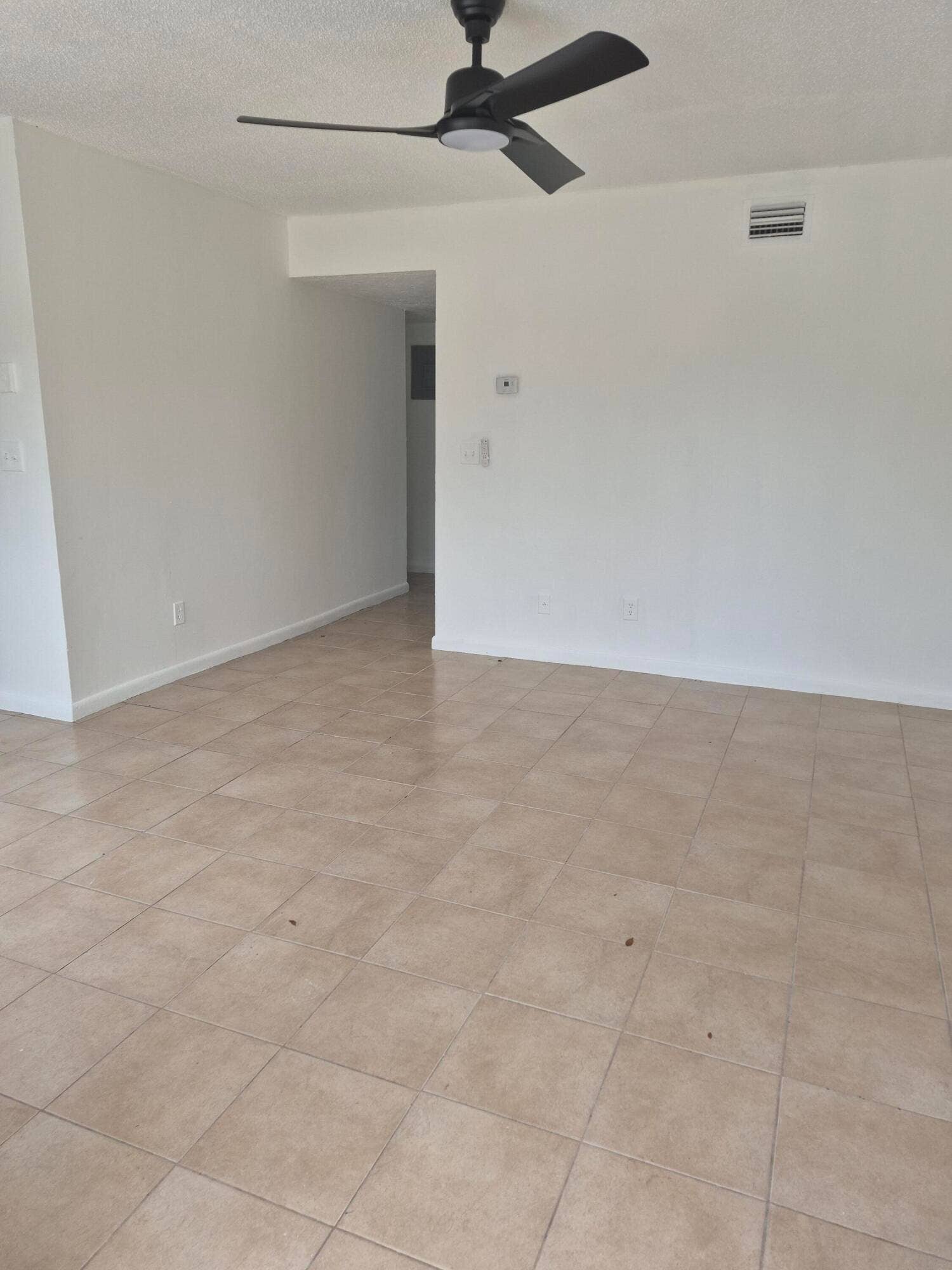 944 W 10TH Street, #1, Riviera Beach, Riviera Beach, FL 33404 20260930_114058