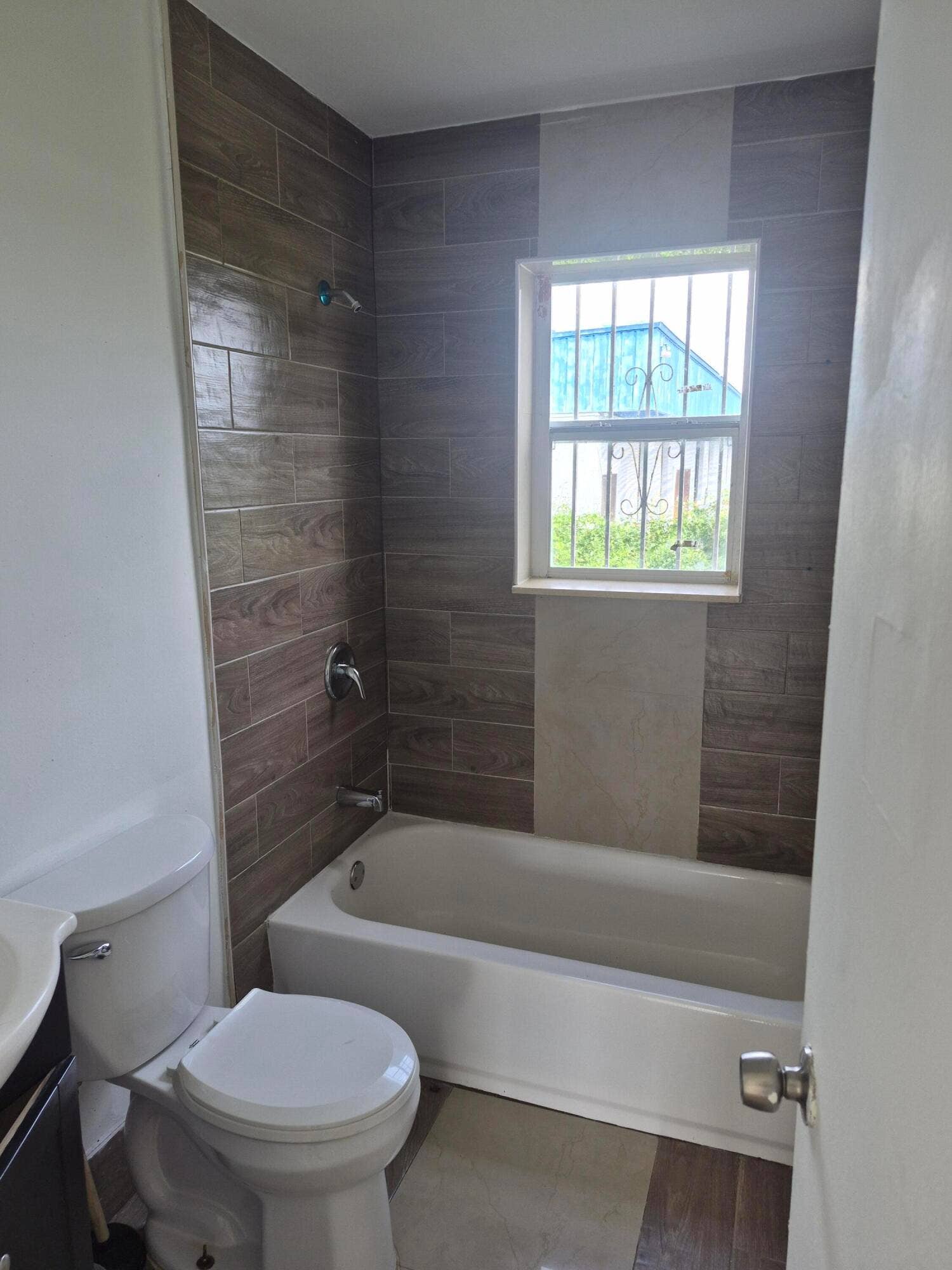 944 W 10TH Street, #1, Riviera Beach, Riviera Beach, FL 33404 20260930_114031