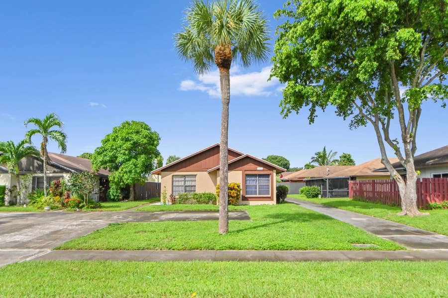 Property photo for 1671 Ferngran Avenue, West Palm Beach, FL