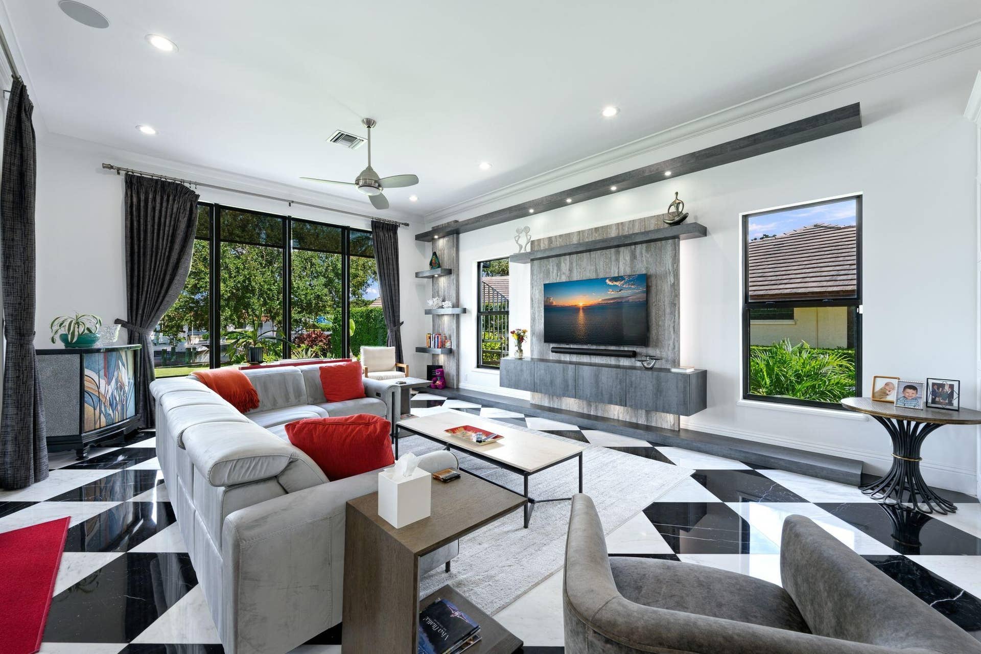 1950 Portage Landing N, North Palm Beach, FL 33408 FAMILY ROOM