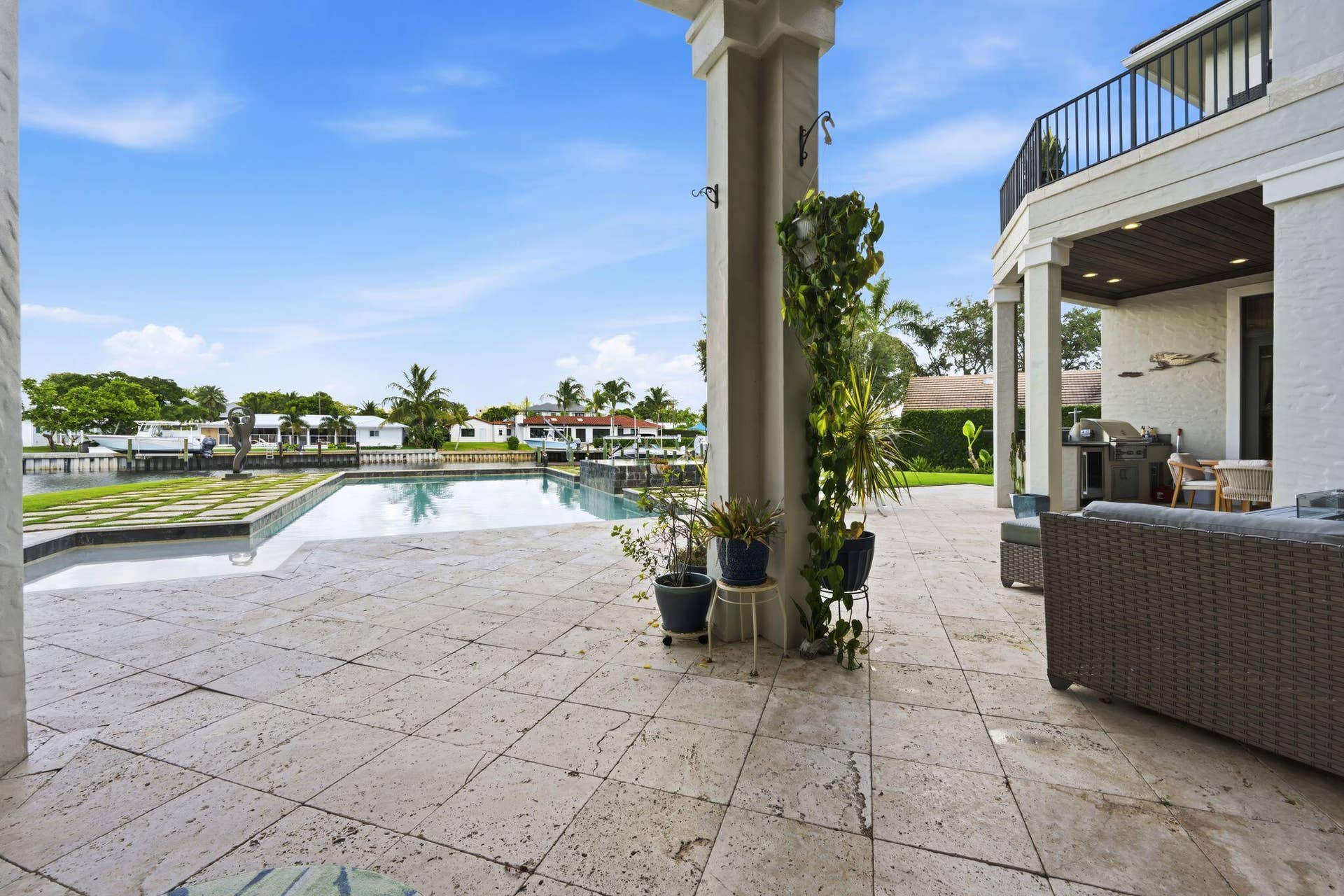 1950 Portage Landing N, North Palm Beach, FL 33408 COVERED LANAI