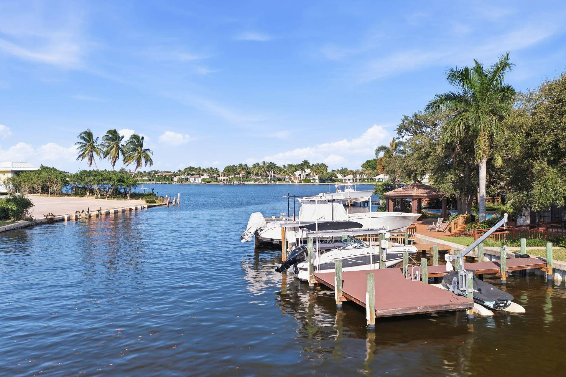 1950 Portage Landing N, North Palm Beach, FL 33408 DOCK