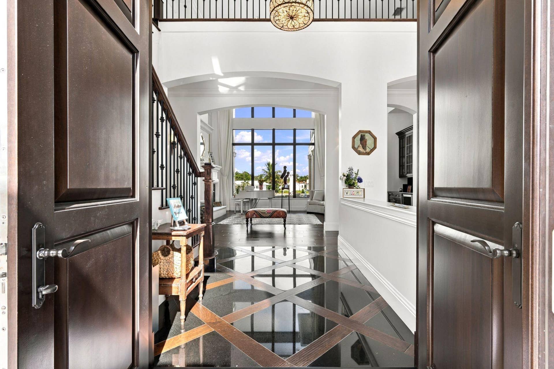 1950 Portage Landing N, North Palm Beach, FL 33408 FOYER