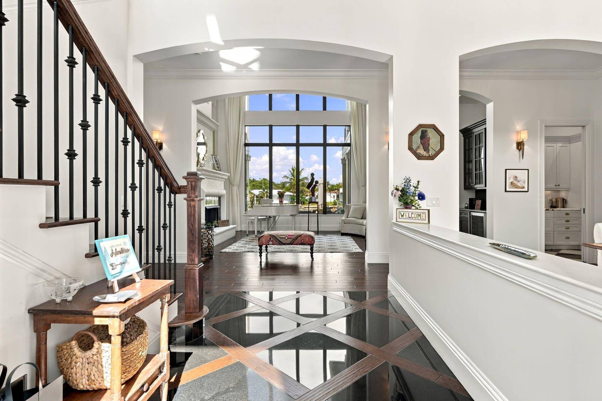 1950 Portage Landing N, North Palm Beach, FL 33408 FOYER