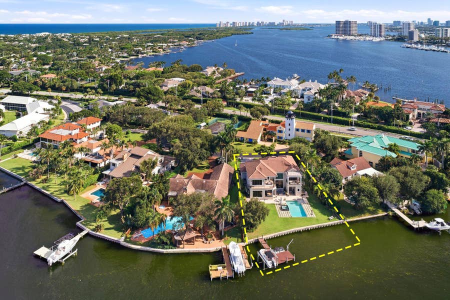 Property photo for 1950 Portage Landing N, North Palm Beach, FL