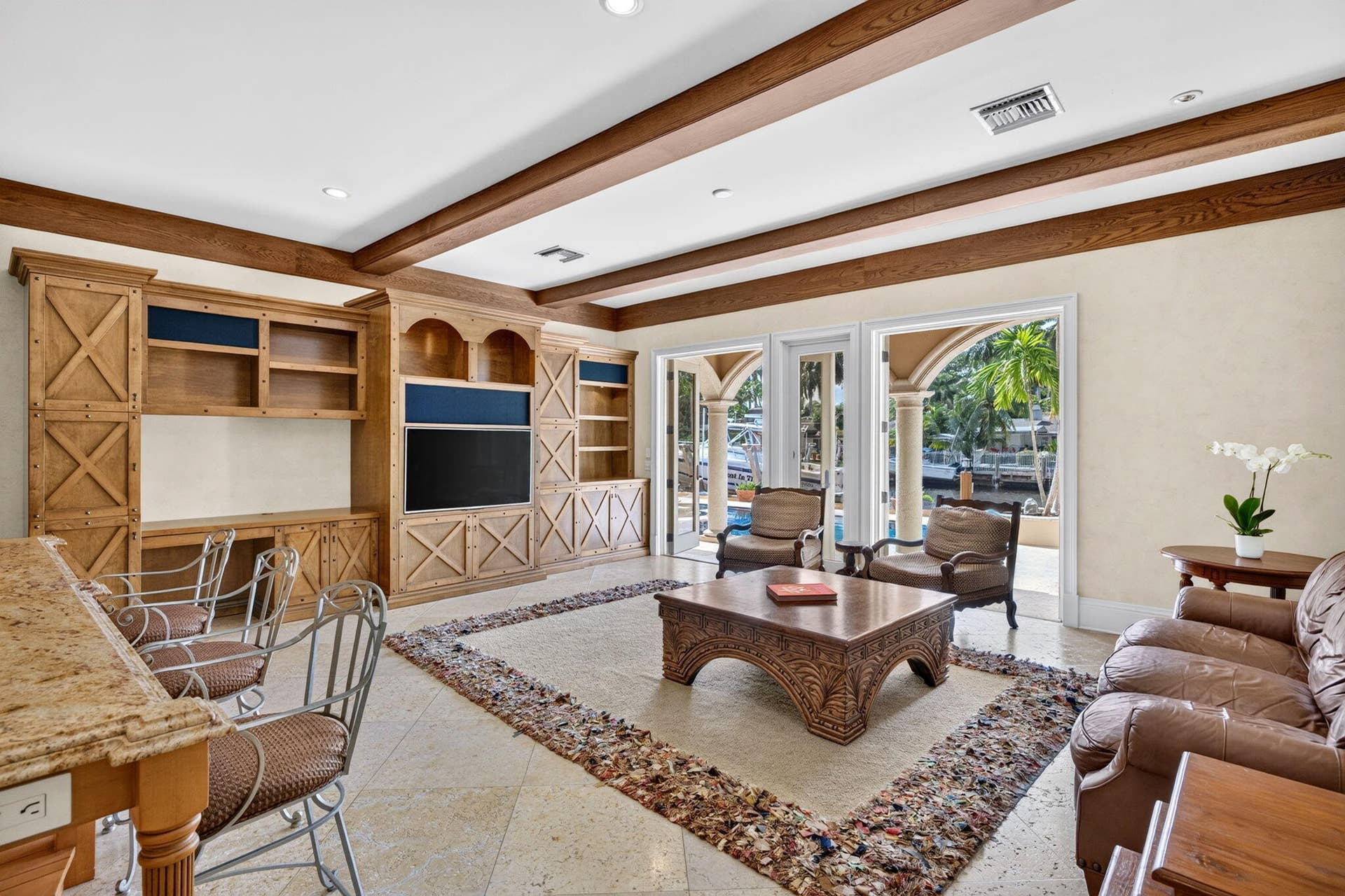 67 ROYAL PALM Drive, Fort Lauderdale, FL 33301 038_Family_Room