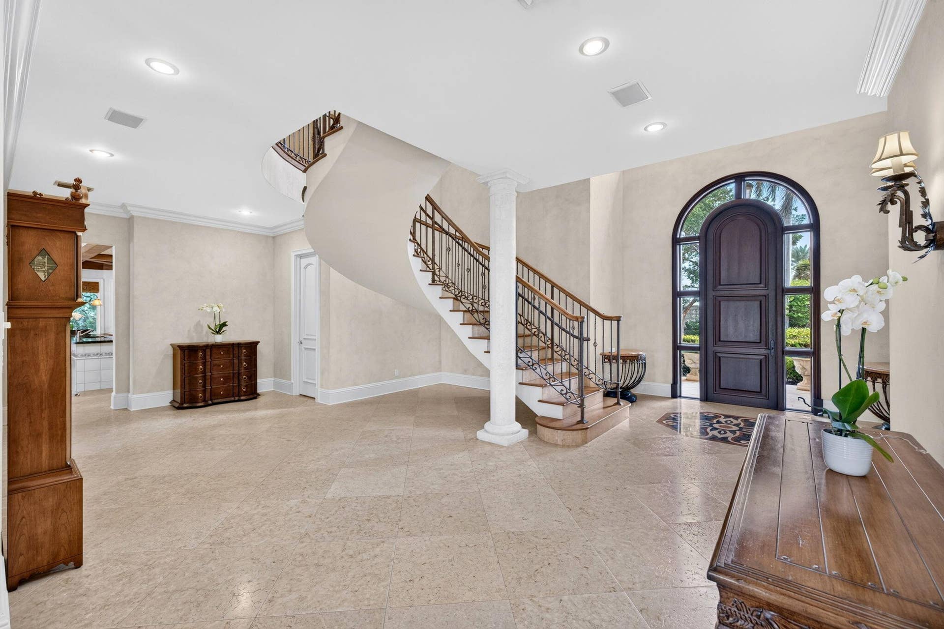 67 ROYAL PALM Drive, Fort Lauderdale, FL 33301 030_Foyer_and_Staircase