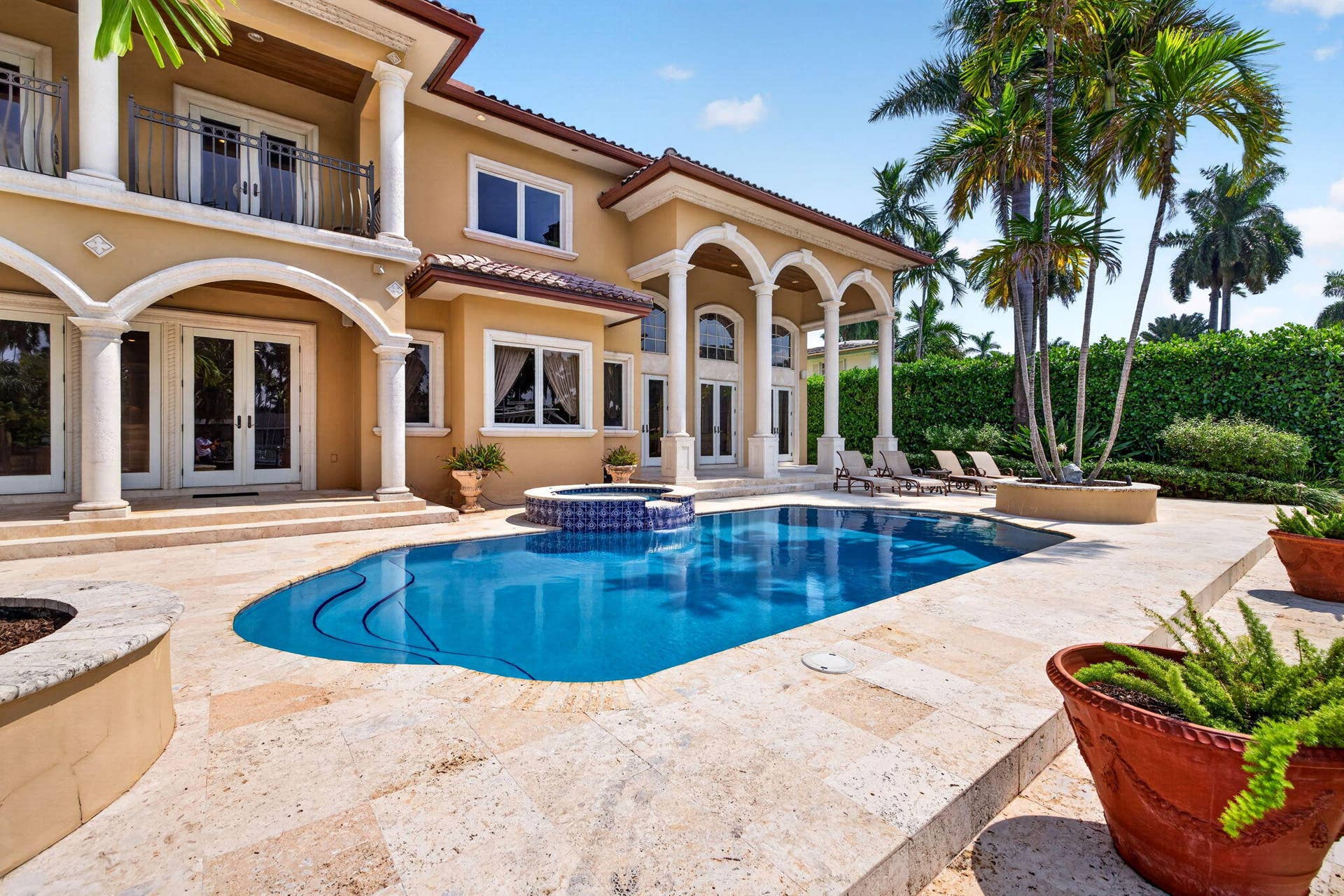 67 ROYAL PALM Drive, Fort Lauderdale, FL 33301 141_Pool_and_Spa