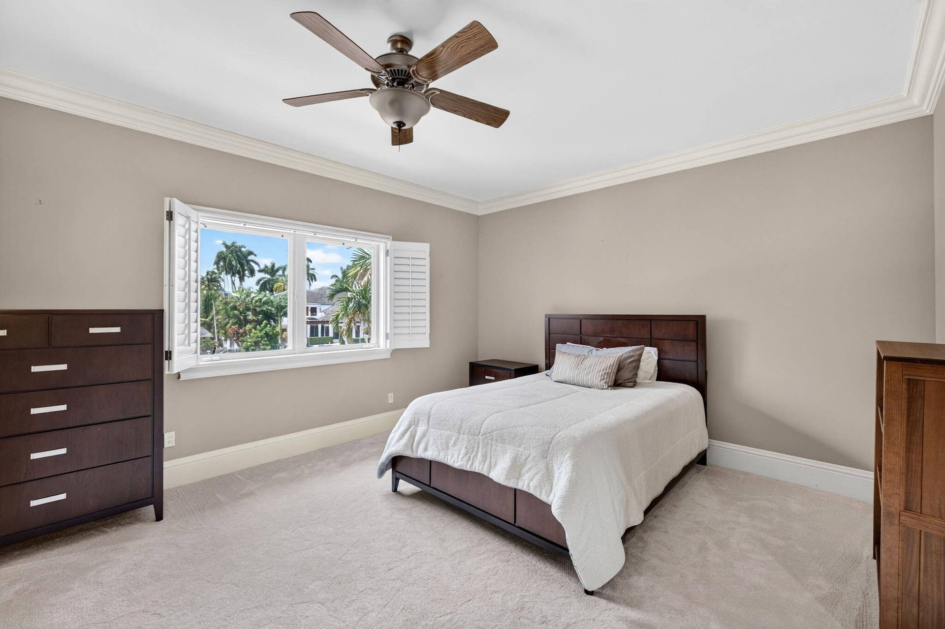 67 ROYAL PALM Drive, Fort Lauderdale, FL 33301 086_Guest_Bedroom_1