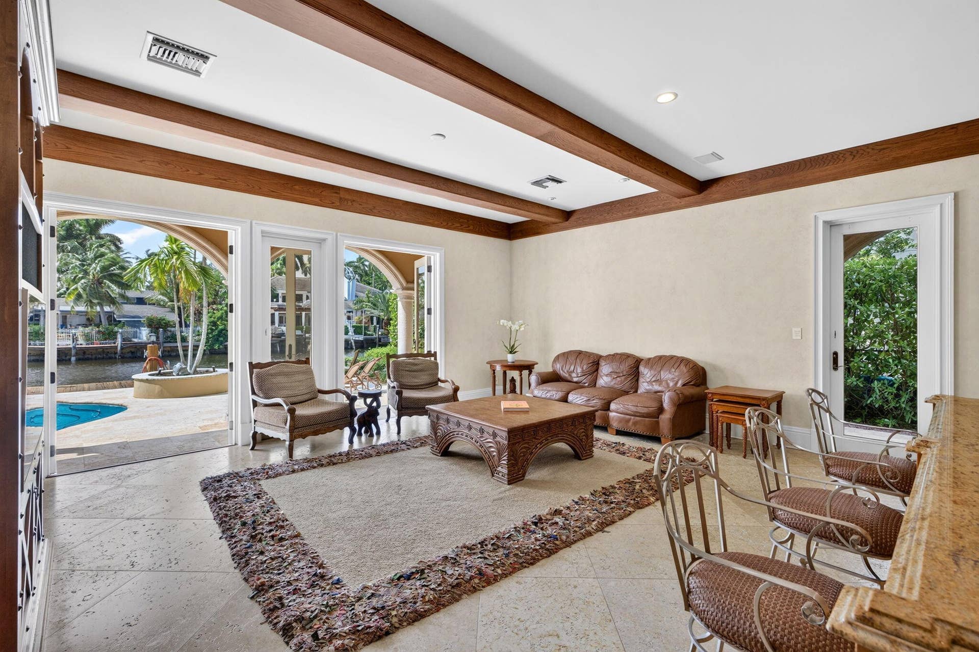 67 ROYAL PALM Drive, Fort Lauderdale, FL 33301 036_Family_Room