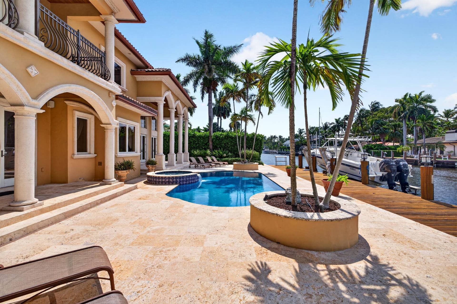 67 ROYAL PALM Drive, Fort Lauderdale, FL 33301 123_Pool_Terrace