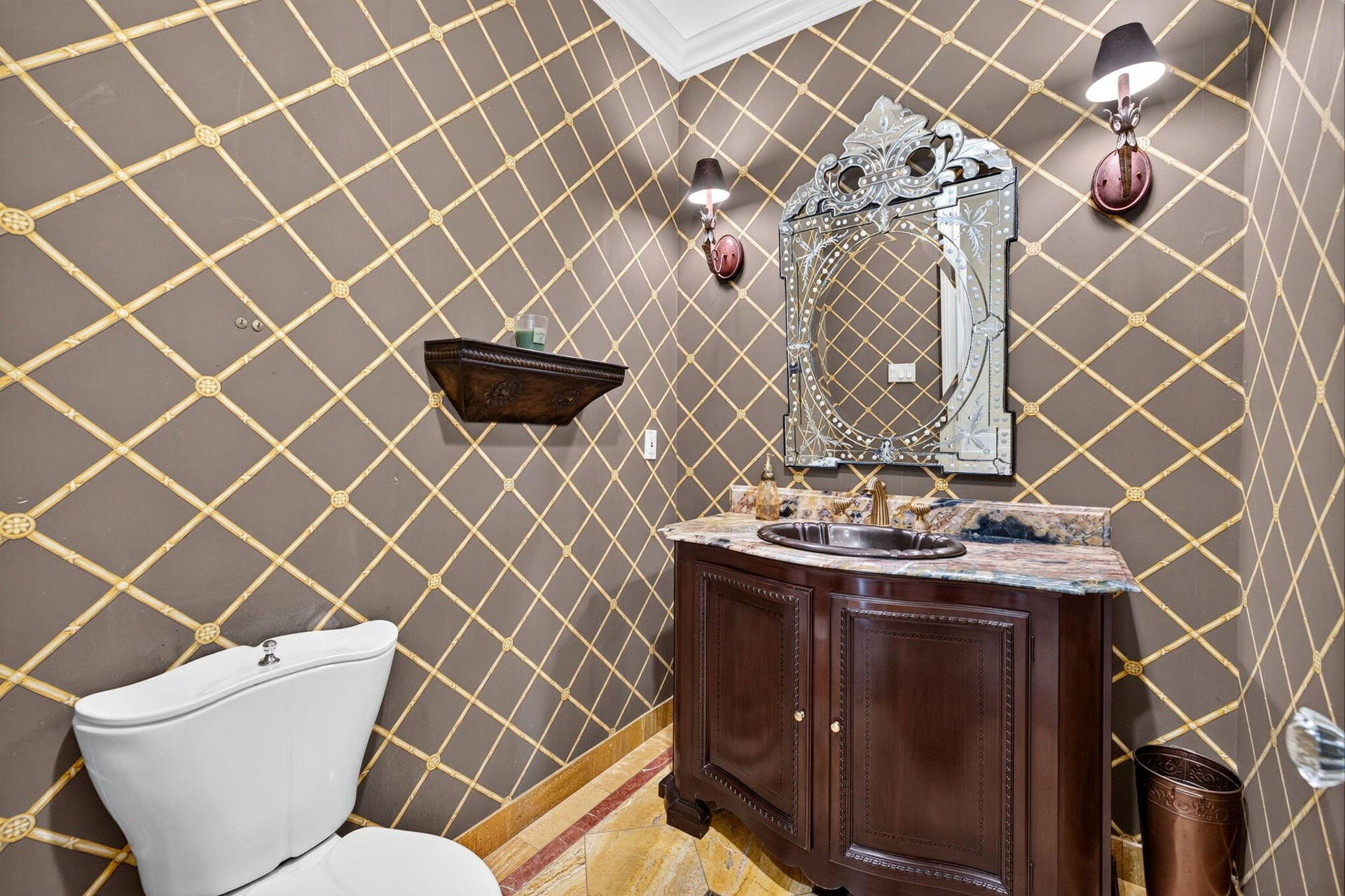 67 ROYAL PALM Drive, Fort Lauderdale, FL 33301 032_Powder_Room