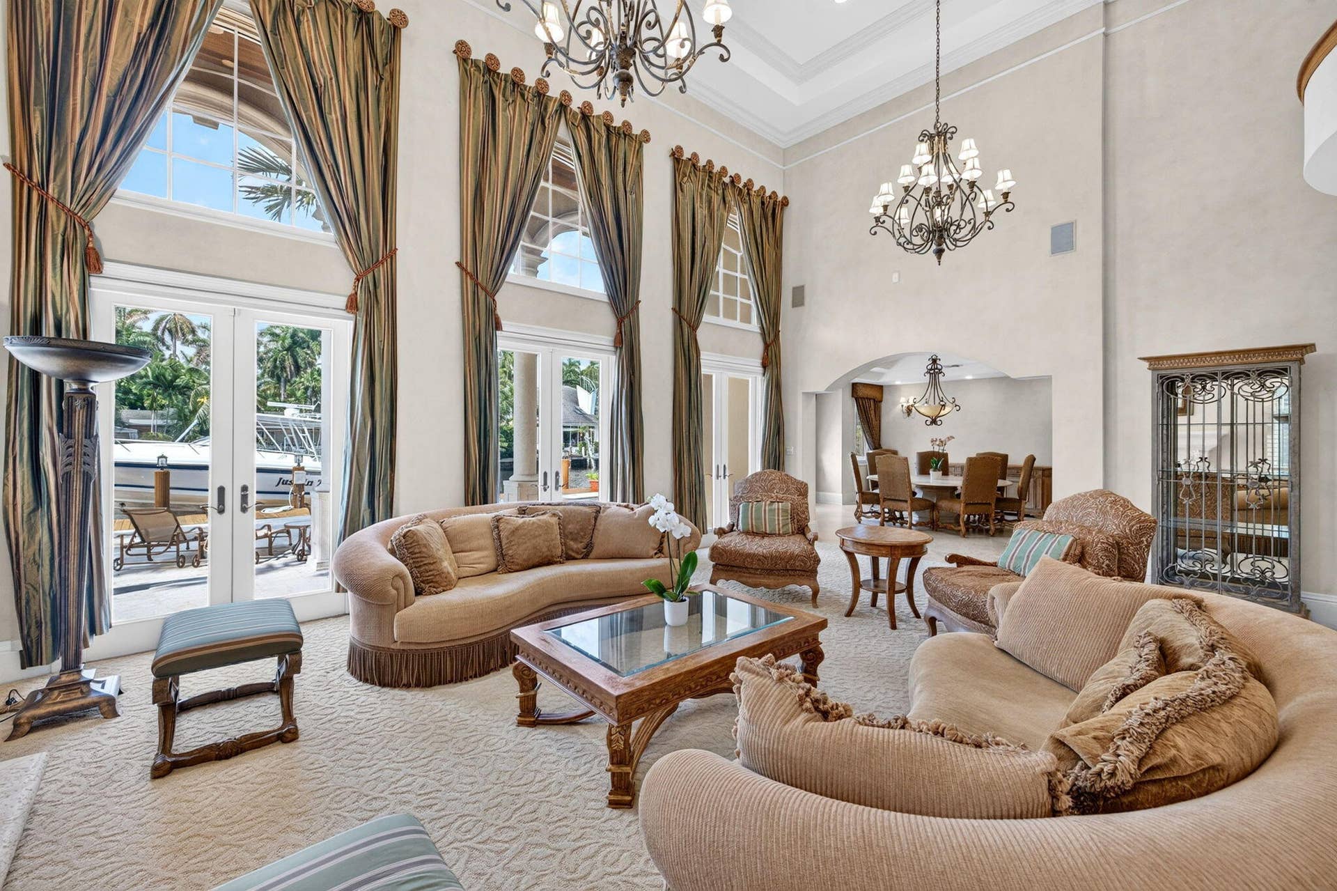 67 ROYAL PALM Drive, Fort Lauderdale, FL 33301 017_Formal_Living_Room