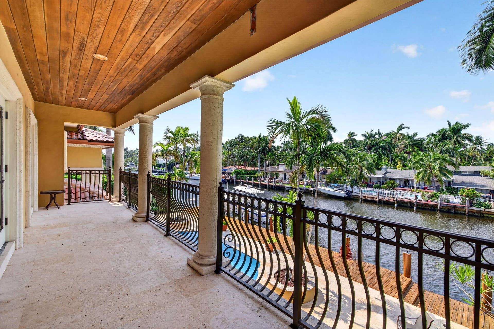 67 ROYAL PALM Drive, Fort Lauderdale, FL 33301 070_Waterfront_Balcony