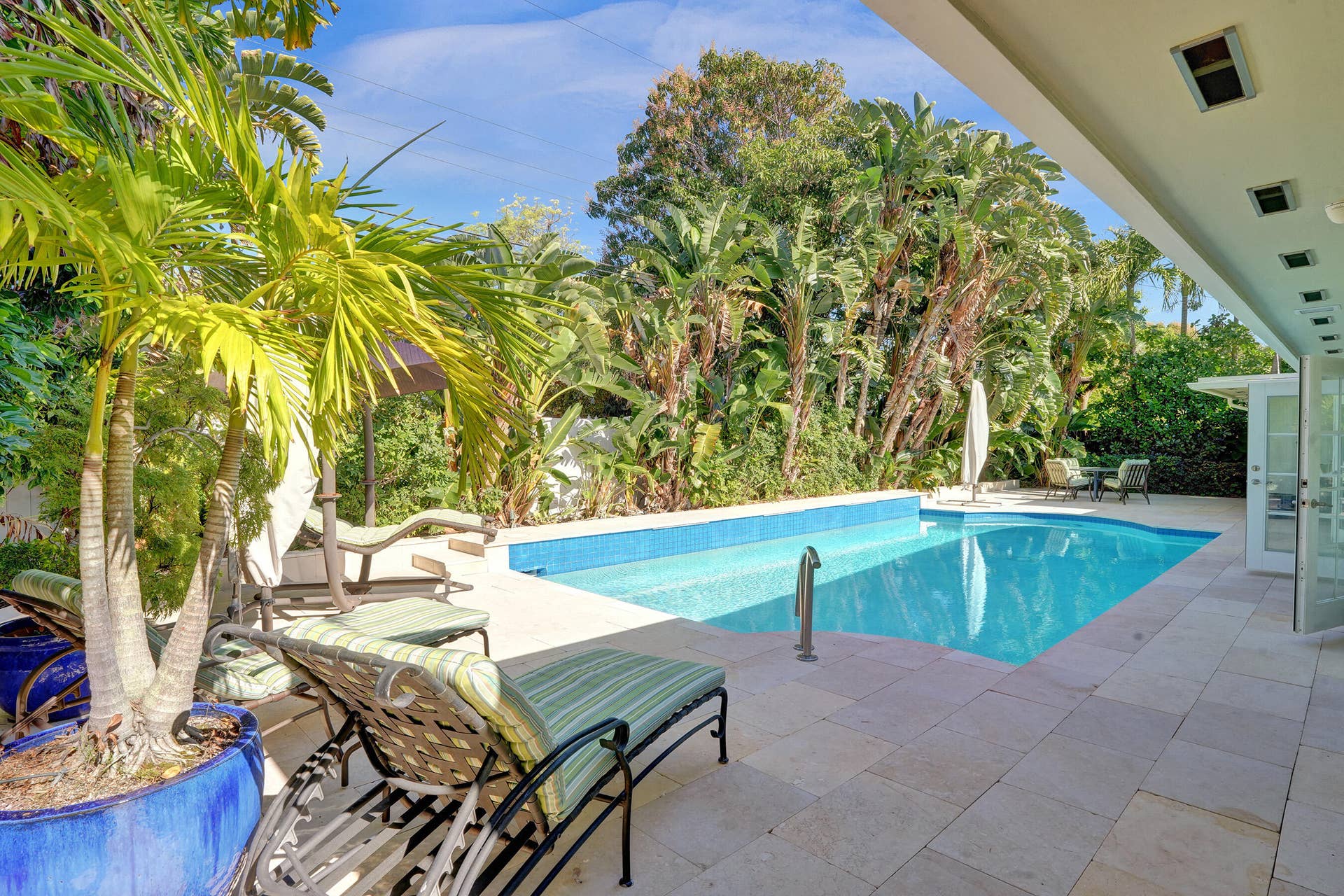 Expanded lounging area, perfect for entertaining.