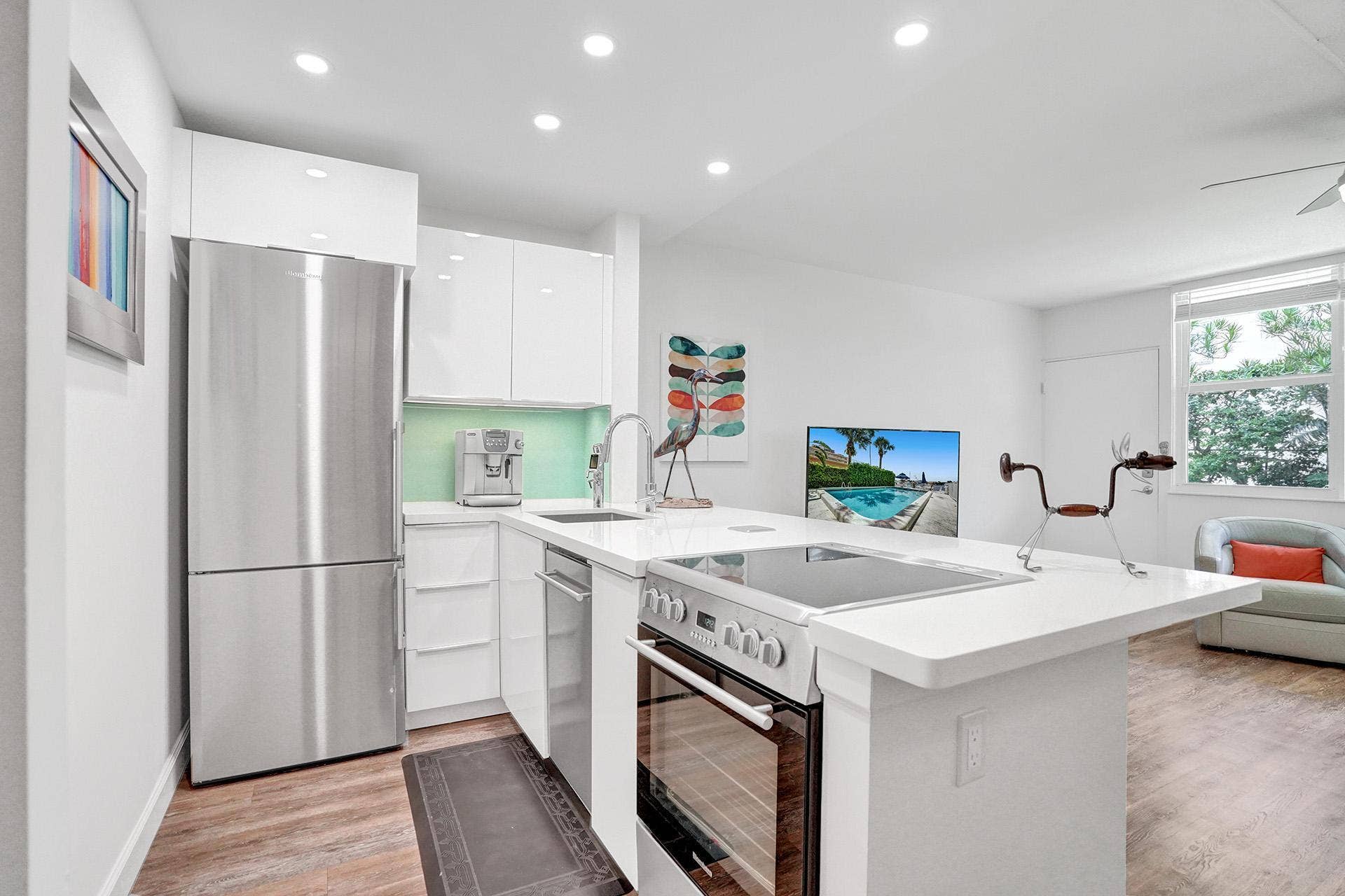 101 N Birch Road, #102, Fort Lauderdale, FL 33304 DSC02007