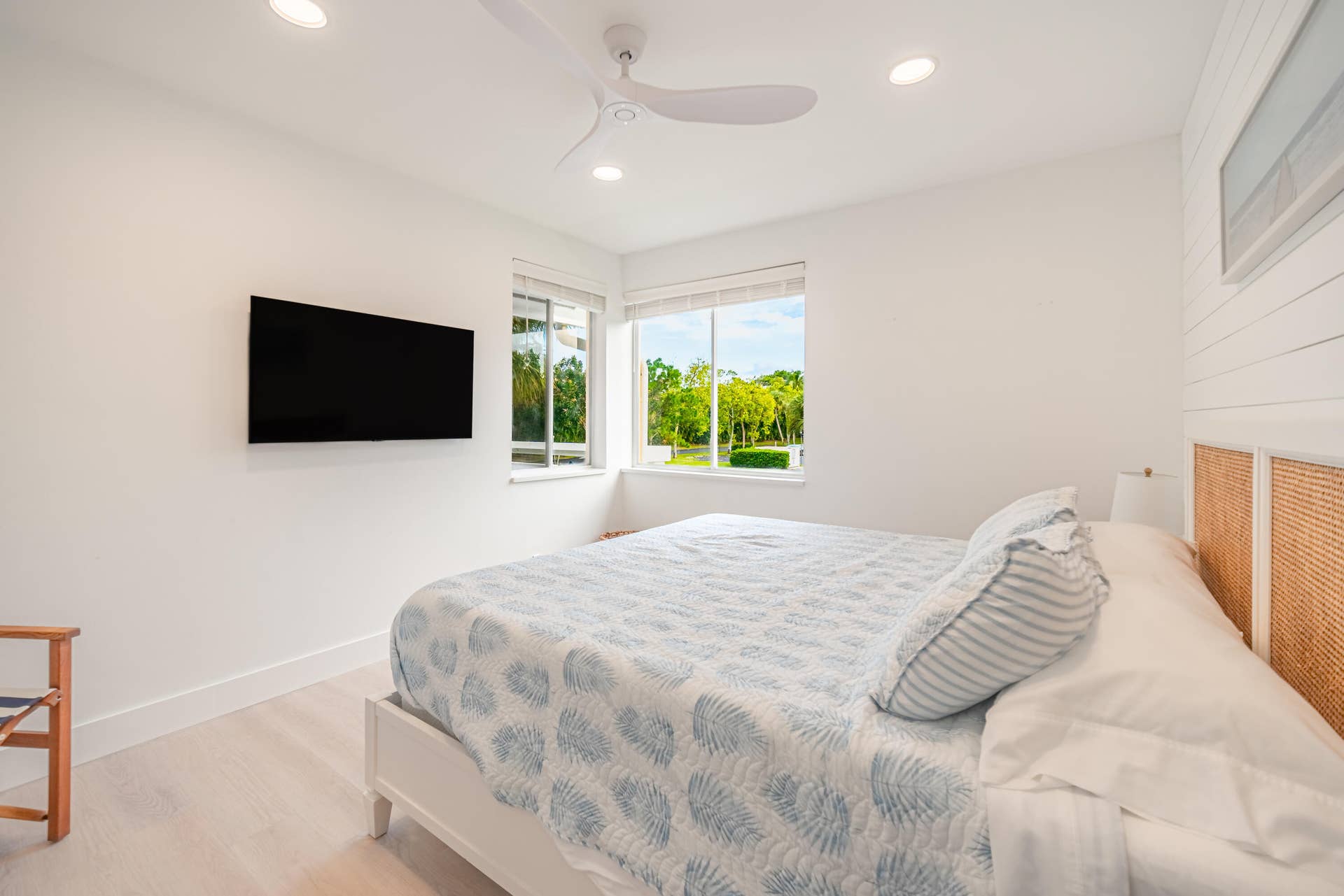 353 S US HIGHWAY 1, #A6, Jupiter, FL 33477 bedroom