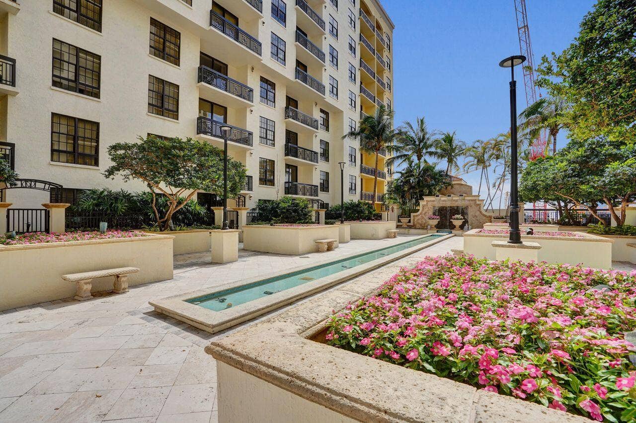 801 S Olive Avenue, #225, West Palm Beach, FL 33401 DSC06494
