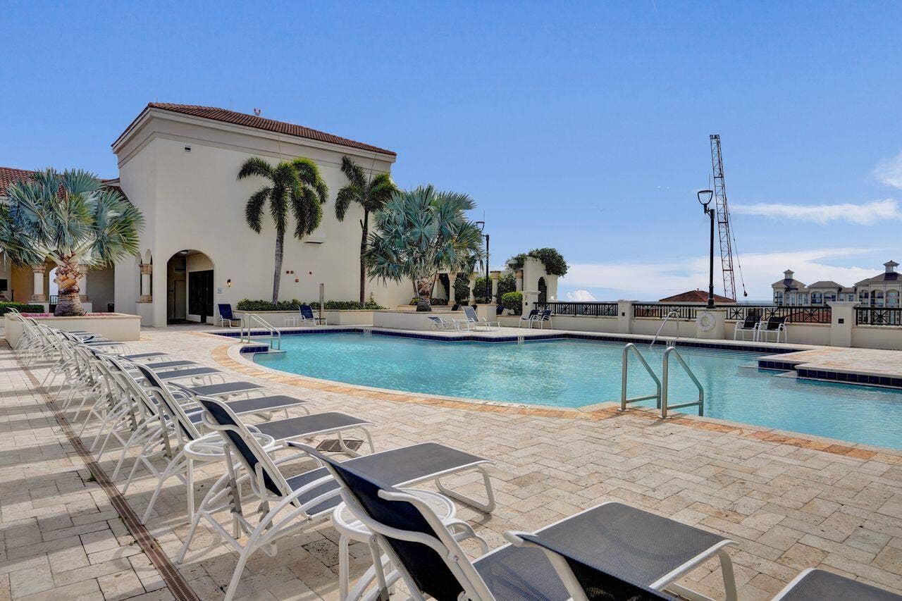 801 S Olive Avenue, #225, West Palm Beach, FL 33401 DSC06518