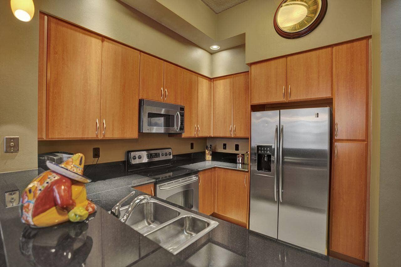 801 S Olive Avenue, #225, West Palm Beach, FL 33401 DSC06287