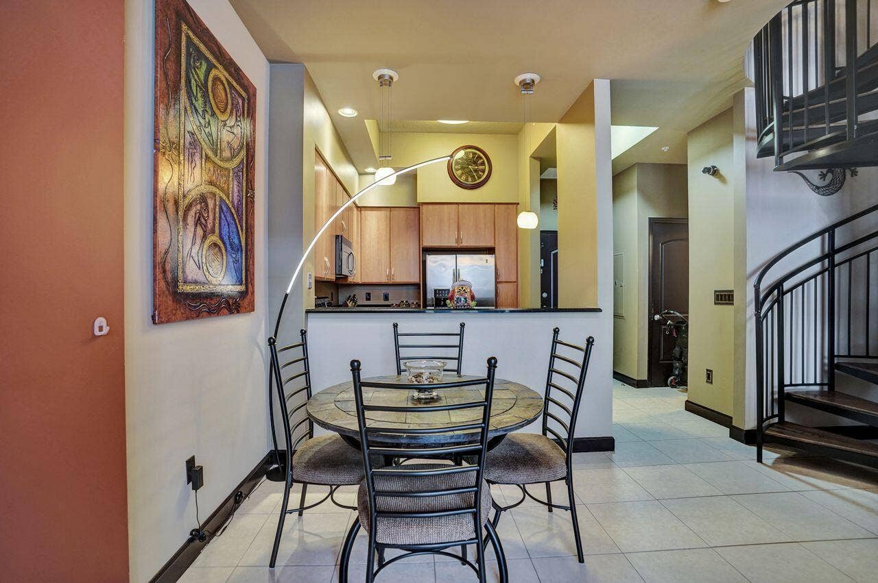 801 S Olive Avenue, #225, West Palm Beach, FL 33401 DSC06317