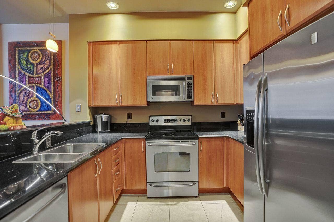 801 S Olive Avenue, #225, West Palm Beach, FL 33401 DSC06278