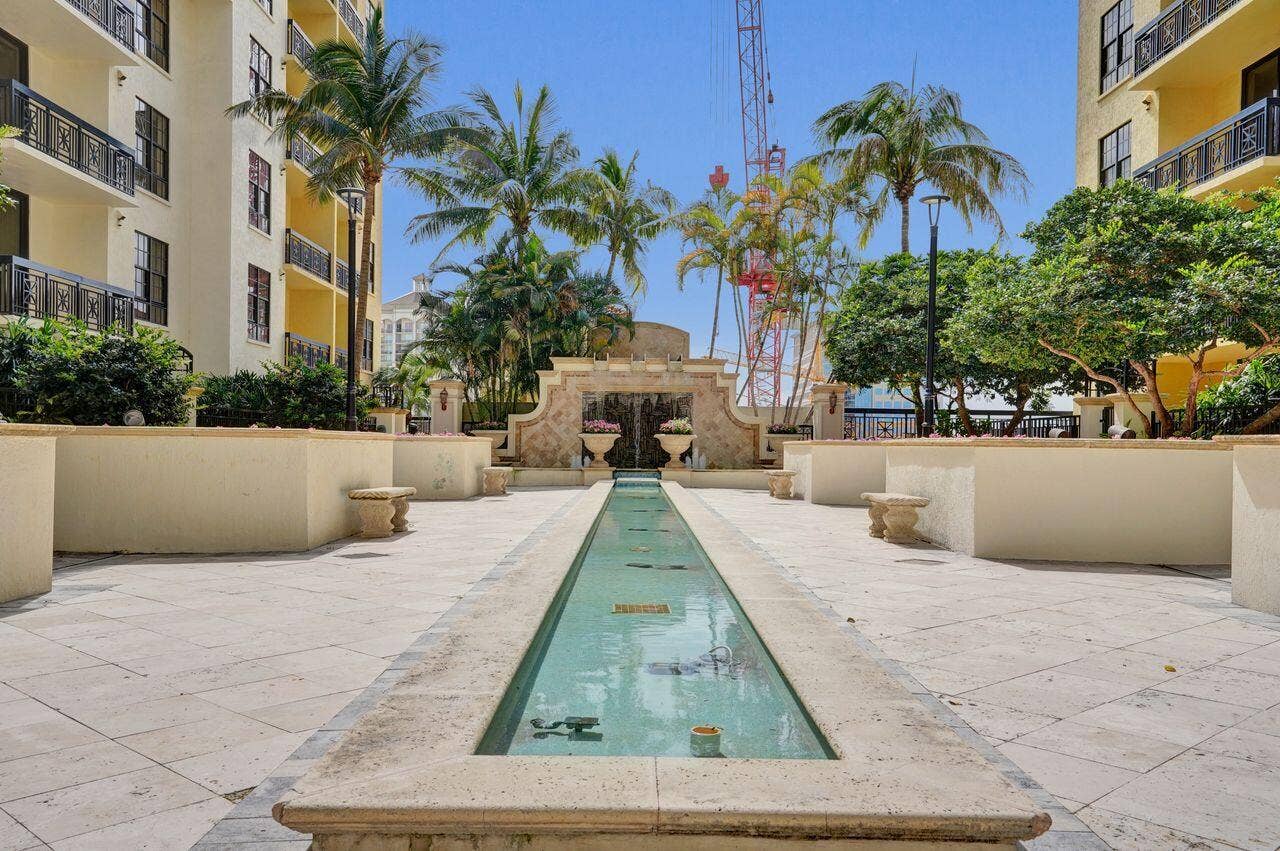 801 S Olive Avenue, #225, West Palm Beach, FL 33401 DSC06488