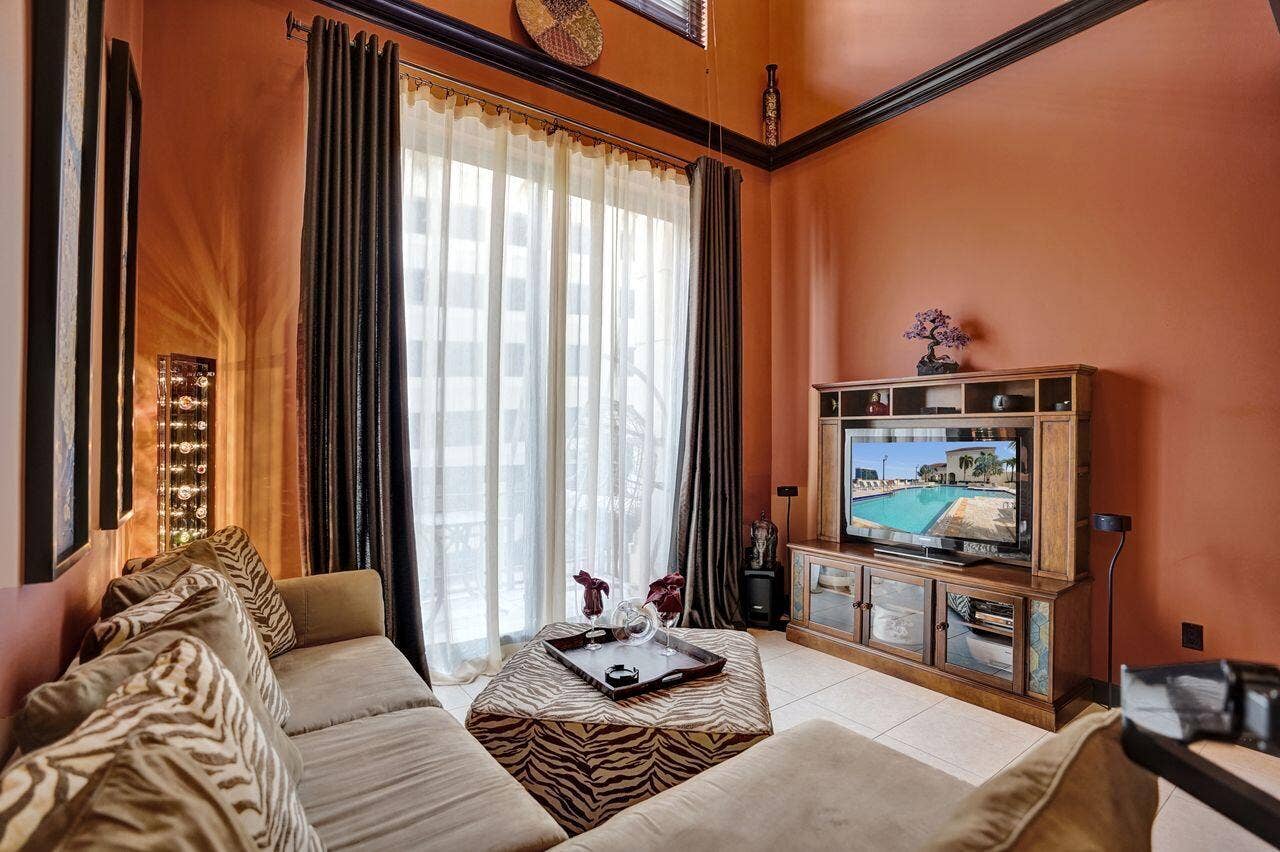 801 S Olive Avenue, #225, West Palm Beach, FL 33401 DSC06308