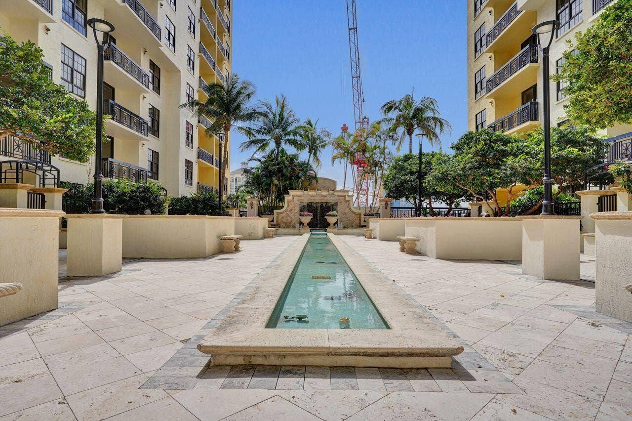 801 S Olive Avenue, #225, West Palm Beach, FL 33401 DSC06491