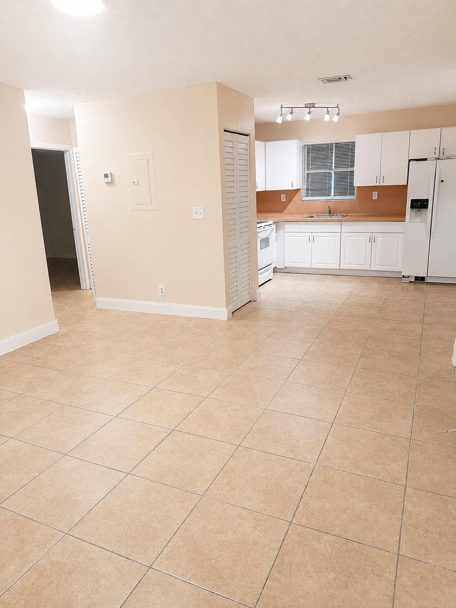 2302 Liberty Street, Hollywood, FL 33020 Living/Dining & Kitchen