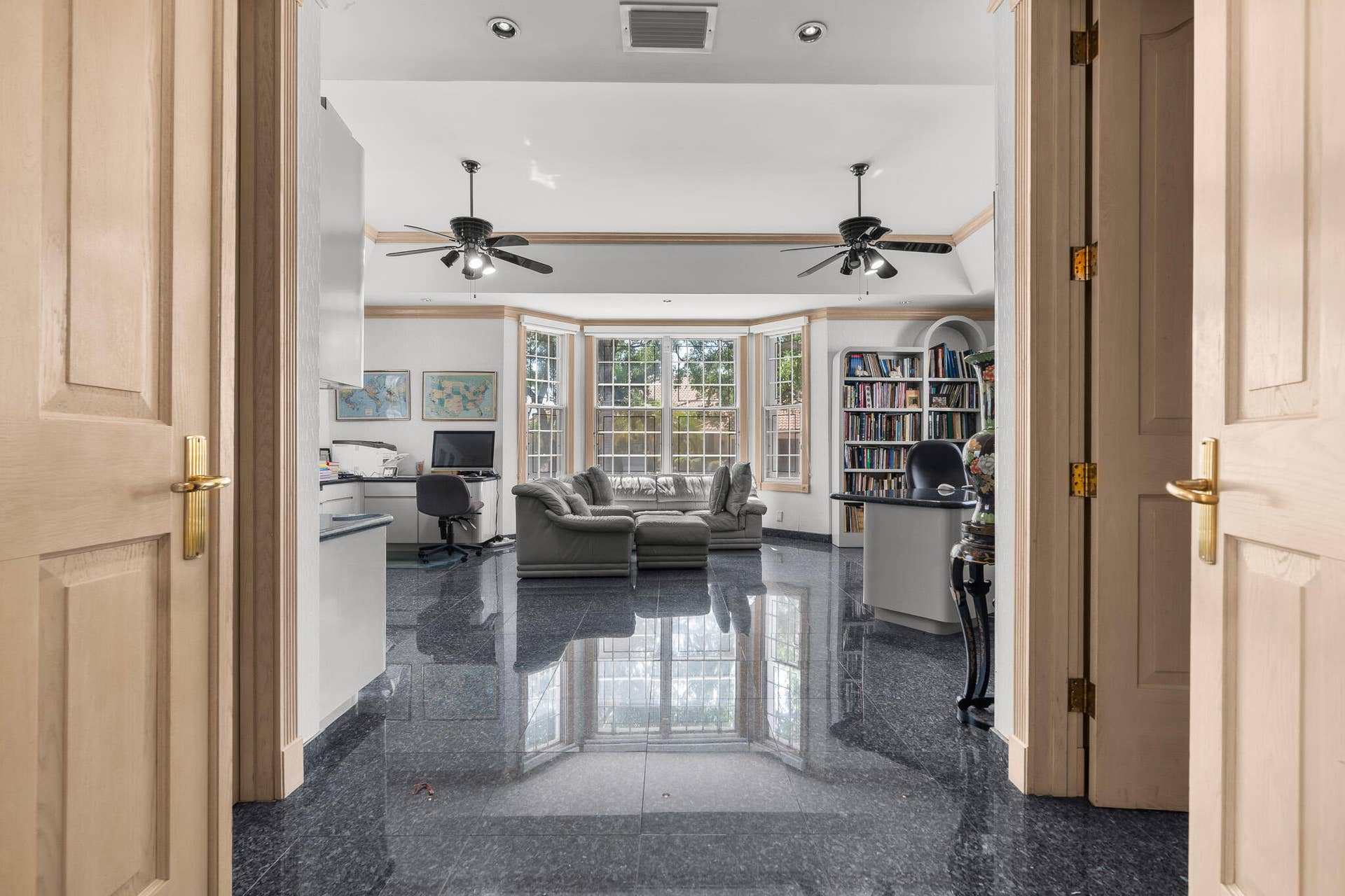 1800 EAGLE TRACE Boulevard, Coral Springs, FL 33071 Office/Bedroom