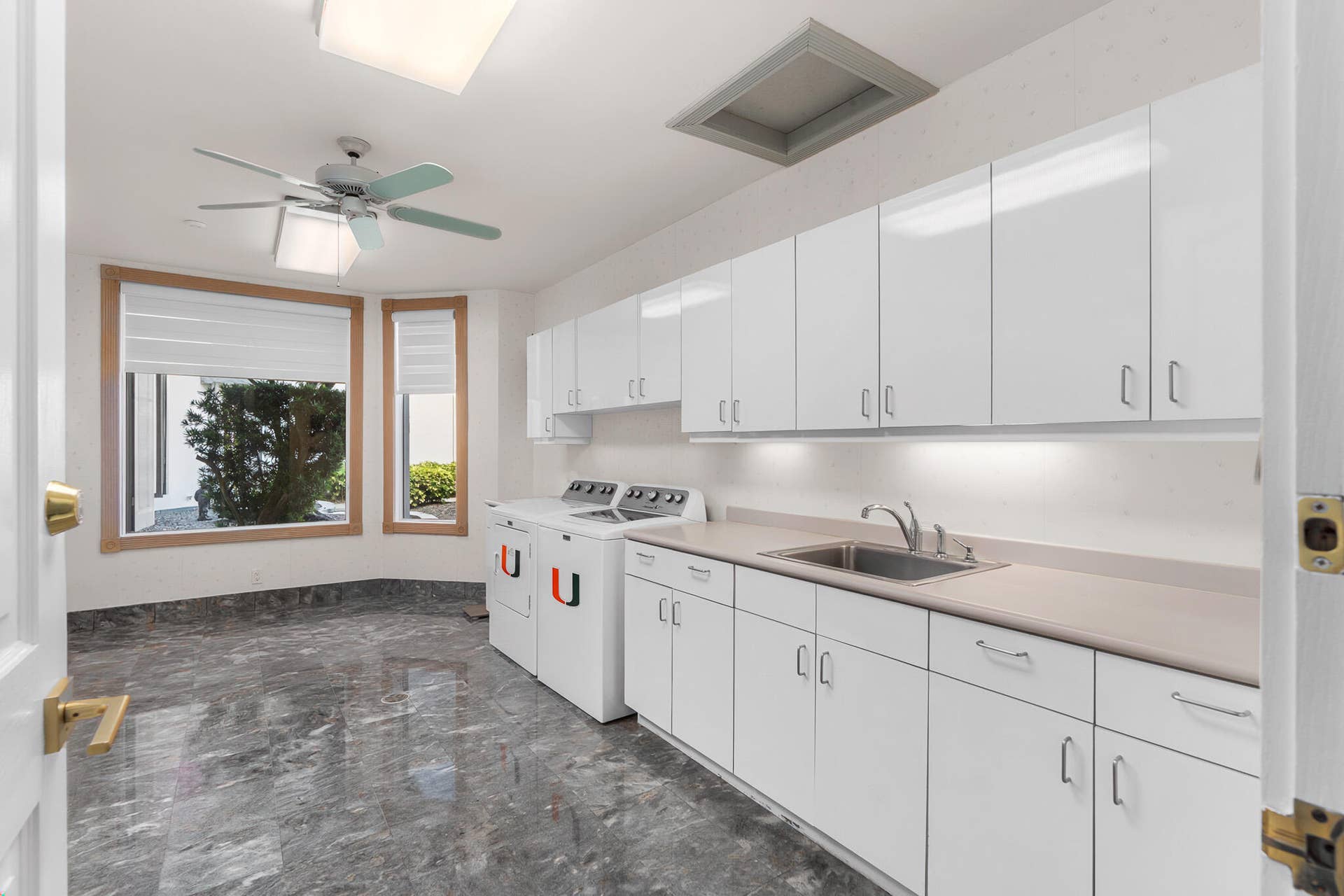 1800 EAGLE TRACE Boulevard, Coral Springs, FL 33071 Downstairs Laundry