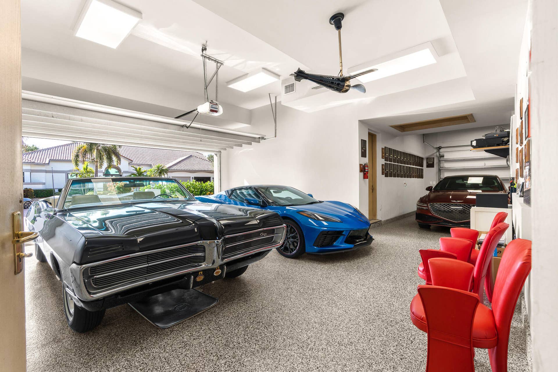 1800 EAGLE TRACE Boulevard, Coral Springs, FL 33071 8 Car Garage