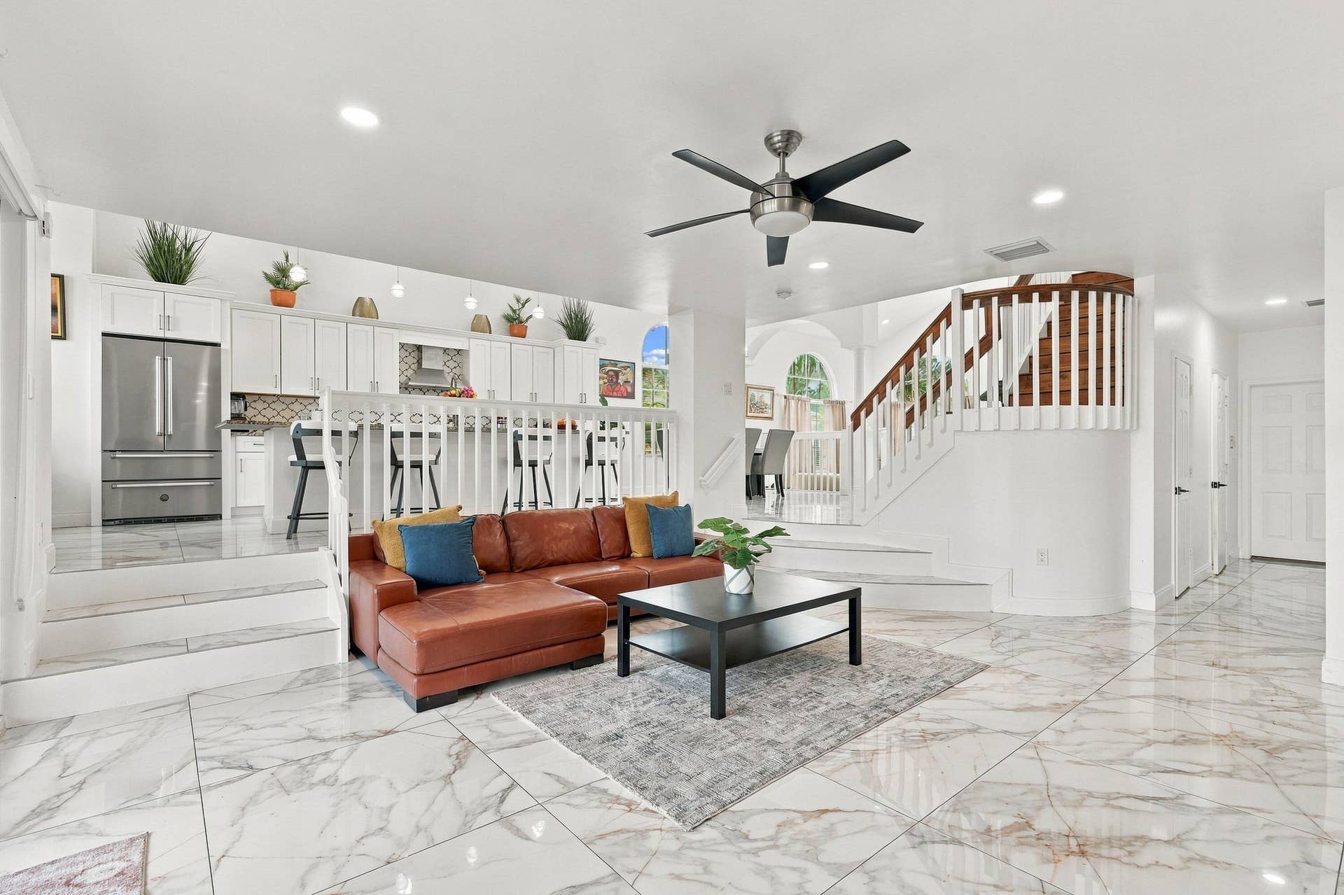 12_family room